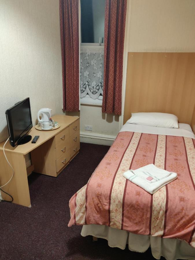 Belmont Hotel Бирмингам Екстериор снимка